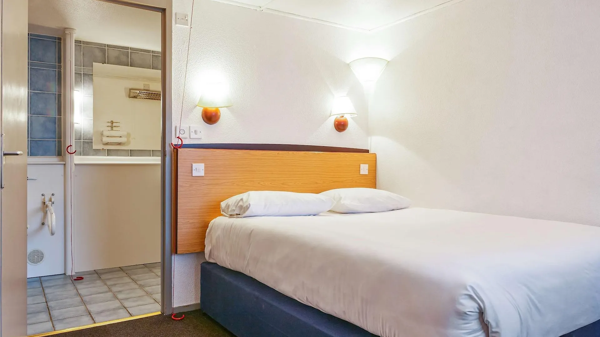 Campanile Hotel Wakefield 2*,