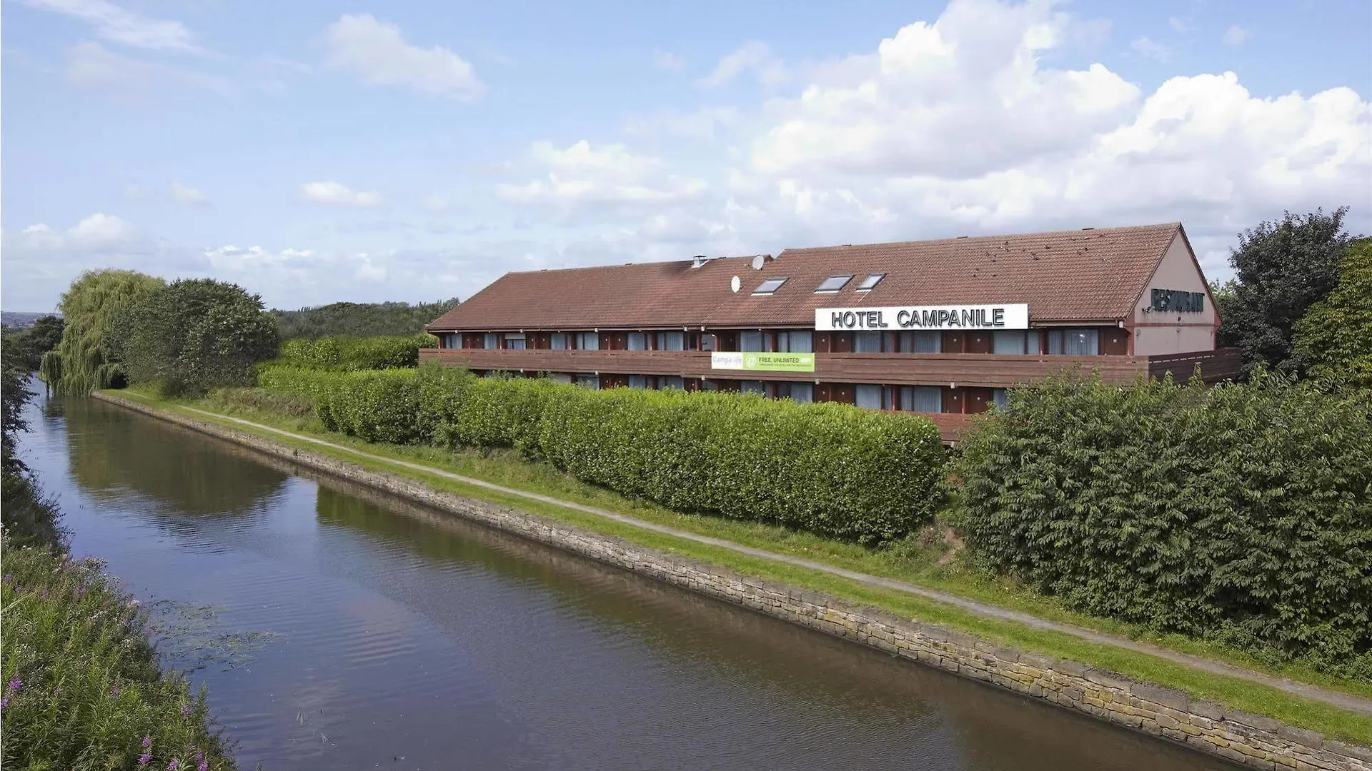 Campanile Hotel Wakefield 2*,  Birleşik Krallık